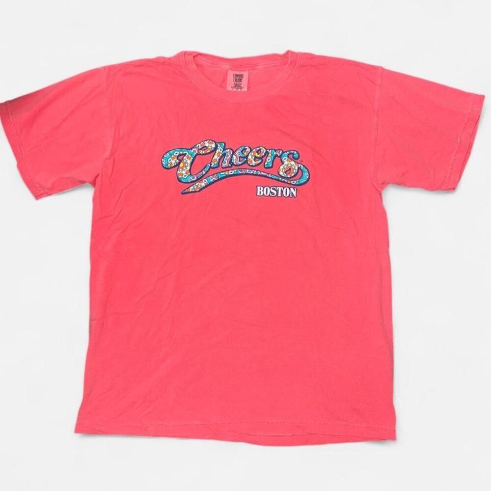 Pink Cheers Boston Graphic T-Shirt, size Large